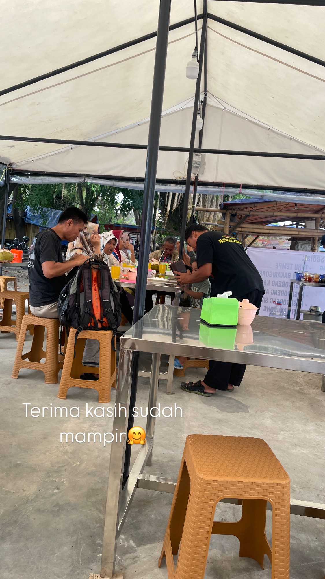 Pelanggan Setia – Sop Bang Theo