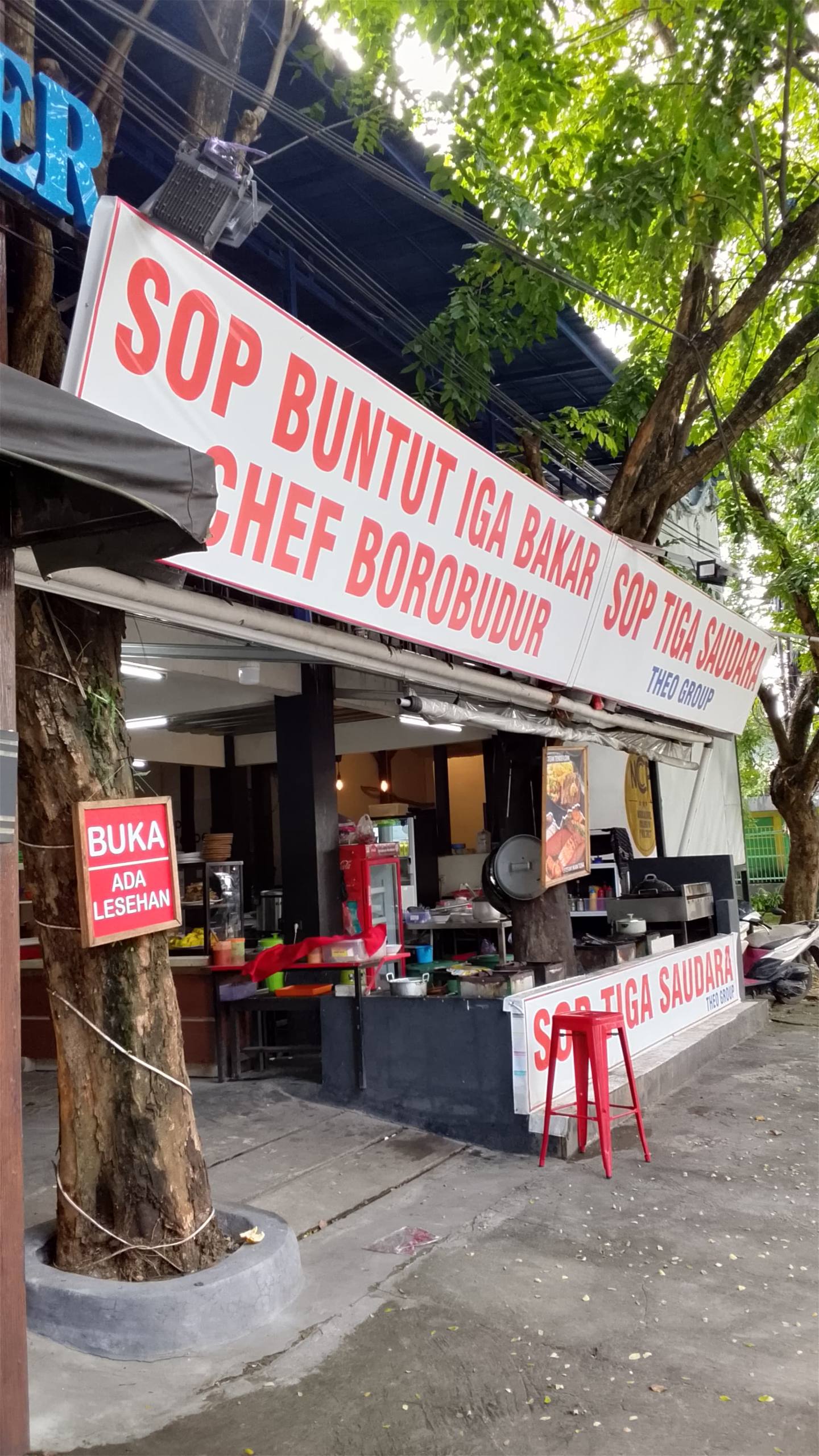 Outlet Sop Bang Theo – Papan Nama Resmi Theo Group